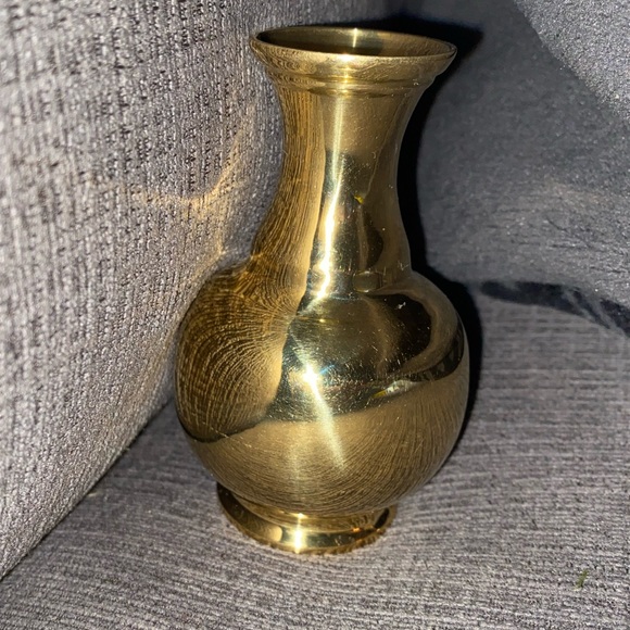 EUC heavy shiny brass toned mini bud vase made in china. Type of metal unknown. - Picture 2 of 6